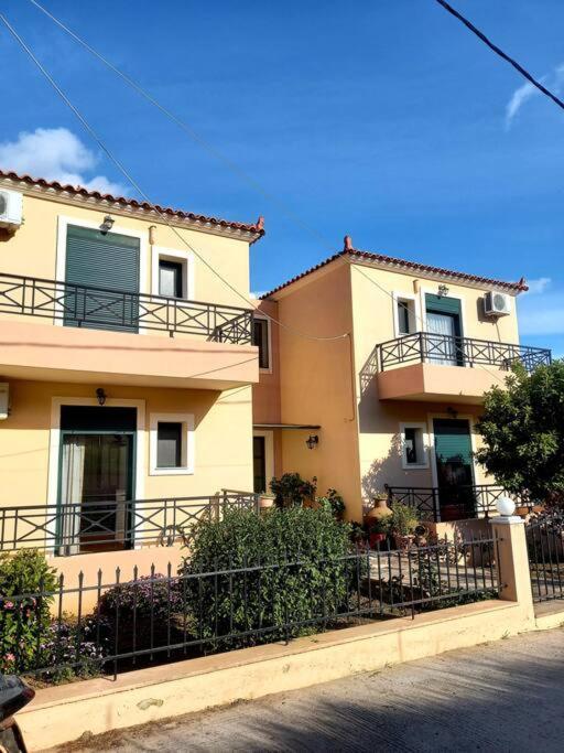 Mesotopos Balcony With A View - In The Heart Of The Village מראה חיצוני תמונה